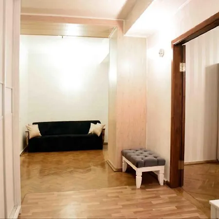 3-room In The Center On Komsomolskaya * Mińsk