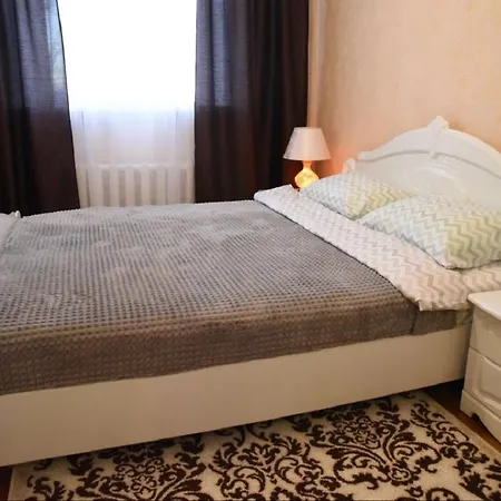 3-room In The Center On Komsomolskaya * Mińsk