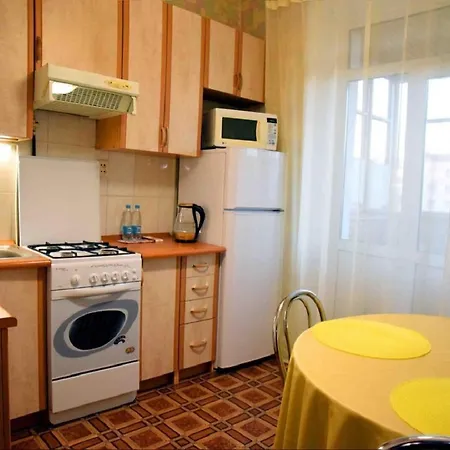 Apartament 3-room In The Center On Komsomolskaya
